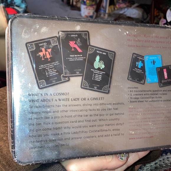 Cocktail smarts game “The Question & Answer Cards game” - Picture 2 of 4